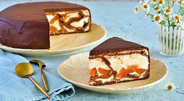 Сладкий блинный торт с творожным сыром и сгущенкой