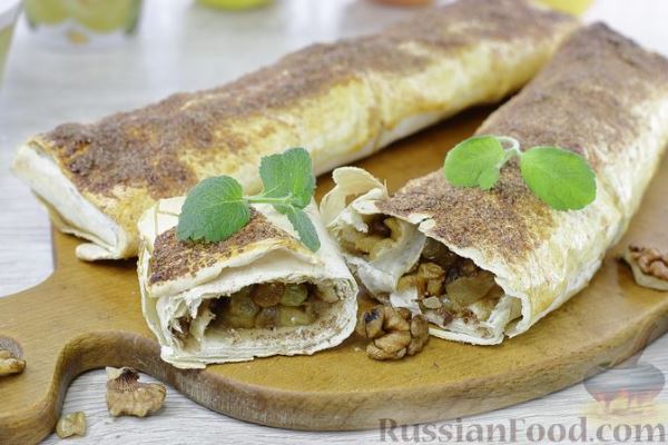 Быстрый яблочный штрудель из лаваша