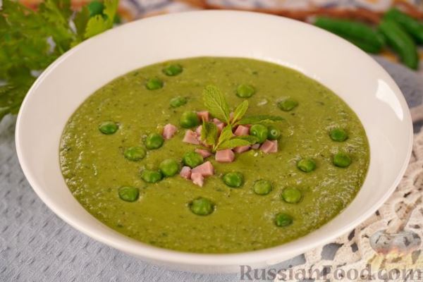 Крем-суп из зелёного горошка с ветчиной